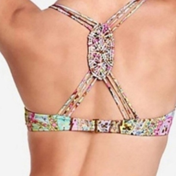 34A Victoria’s Secret Swim Macrame Halter Push-Up Bikini Top - Picture 5 of 14